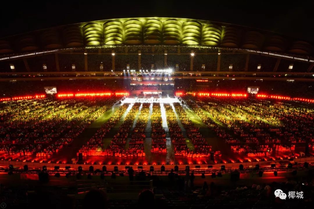  Doinb回归赛场，比分优势明显首场状态亮眼，篮网观众沸腾！